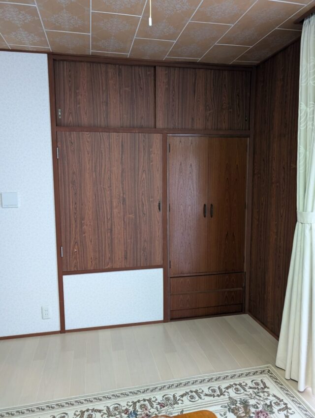 画像：Ｉ様邸　クローゼット工事前（押入れ、造り付けタンス扉）の写真