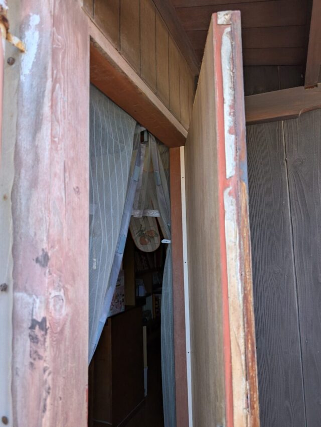 画像：D様邸　勝手口ドア　工事前の写真