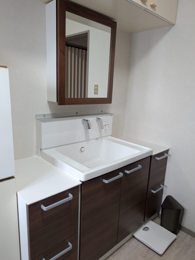 画像：M様邸　洗面化粧台　工事後の写真